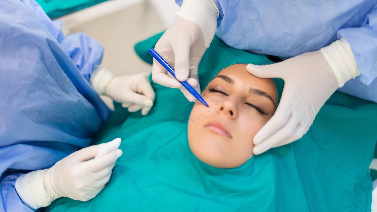 Choosing the Right Plastic Surgeon